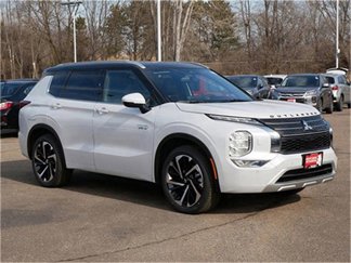 New 2025 Mitsubishi Outlander SEL image 1