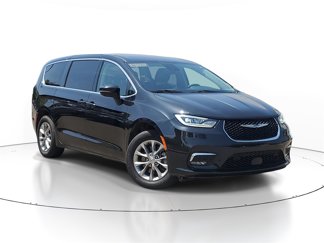 Used 2023 Chrysler Pacifica Touring-L 360° Tour