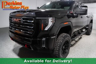 Used 2024 GMC Sierra 2500 AT4 w/ AT4 Preferred Package image 1