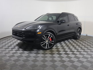 Certified 2024 Porsche Cayenne S image 1