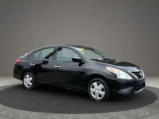 Used 2019 Nissan Versa SV image 1