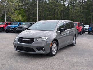 New 2025 Chrysler Pacifica Select image 1