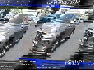 Used 2019 Hyundai Santa Fe SE image 1