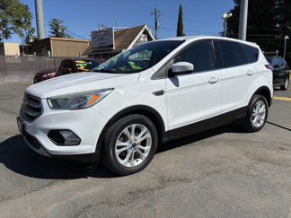 Used 2017 Ford Escape SE image 1