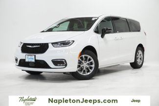 New 2025 Chrysler Pacifica Select image 1