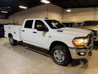 Used 2024 RAM 2500 Tradesman w/ Chrome Appearance Group image 1