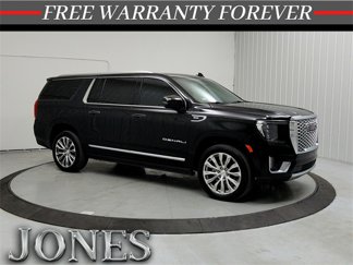 Used 2022 GMC Yukon XL Denali image 1
