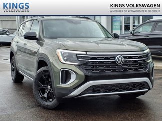 New 2025 Volkswagen Atlas Peak Edition SE image 1