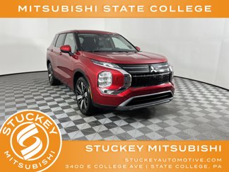 New 2025 Mitsubishi Outlander SE image 1