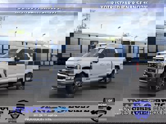 New 2025 Ford F250 4x4 Crew Cab Super Duty image 1