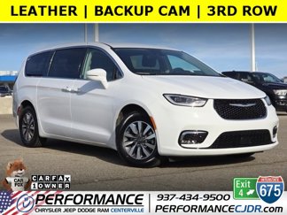 Used 2022 Chrysler Pacifica Touring-L image 1