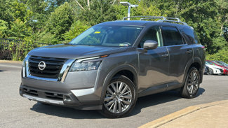 Used 2025 Nissan Pathfinder SL image 1