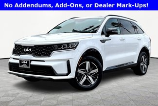 Certified 2023 Kia Sorento S image 1