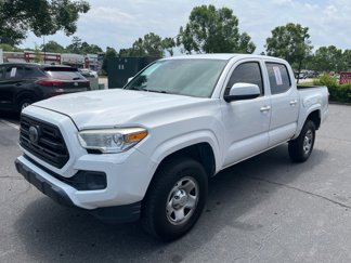 Used 2018 Toyota Tacoma SR image 1