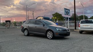 Used 2011 Volkswagen Jetta SE w/ Premium Pkg image 1