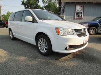 Used 2020 Dodge Grand Caravan SXT image 1