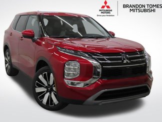 New 2025 Mitsubishi Outlander SE image 1