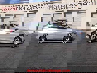 Used 2018 Chevrolet Malibu LT image 1