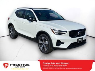 Used 2023 Volvo XC40 B4 Ultimate image 1