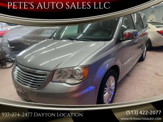 Used 2015 Chrysler Town & Country Limited Platinum image 1