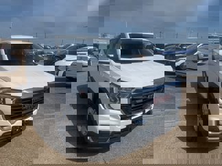 Used 2024 GMC Terrain SLE image 1
