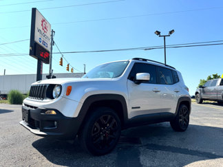 Used 2017 Jeep Renegade Altitude image 1