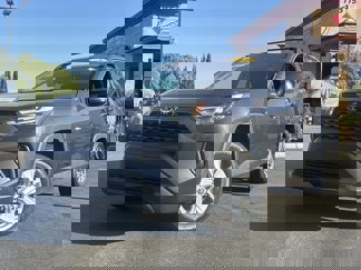 Used 2022 Toyota RAV4 XLE image 1