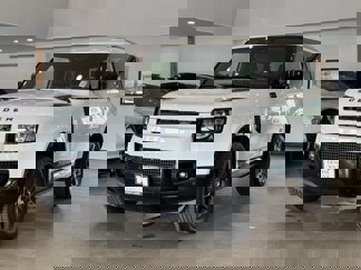 Used 2024 Land Rover Defender 90 X-Dynamic SE image 1