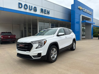 Used 2024 GMC Terrain SLE image 1