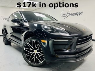 Used 2022 Porsche Macan w/ Premium Package Plus image 1