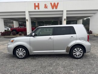 Used 2012 Scion xB image 1