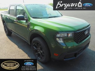 New 2025 Ford Maverick XLT w/ Black Appearance Package image 1