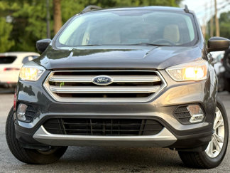Used 2018 Ford Escape SE image 1
