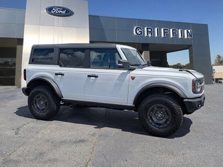 New 2025 Ford Bronco Badlands image 1
