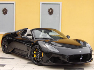 Used 2023 Maserati MC20 Spyder image 1