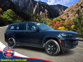 Used 2024 Jeep Grand Cherokee L Laredo image 1
