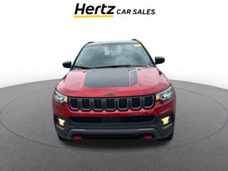 Used 2025 Jeep Compass Trailhawk video 2