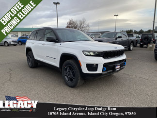New 2025 Jeep Grand Cherokee Trailhawk w/ Luxury Tech Group III image 1