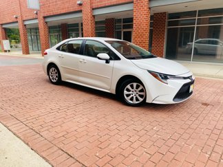 Used 2021 Toyota Corolla LE w/ Carpet Mat Package (TMS) image 1