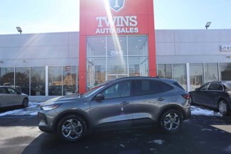 Used 2025 Ford Escape ST-Line image 1