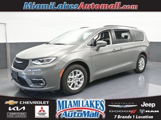 Used 2022 Chrysler Pacifica Touring-L image 1