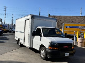 Used 2022 GMC Savana 3500 Extended w/ Power Convenience Package image 1