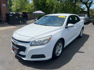 Used 2016 Chevrolet Malibu LT image 1