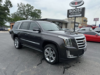 Used 2017 Cadillac Escalade Premium Luxury image 1