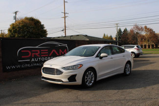 Used 2020 Ford Fusion SE image 1