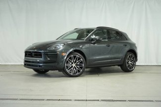 Used 2024 Porsche Macan image 1