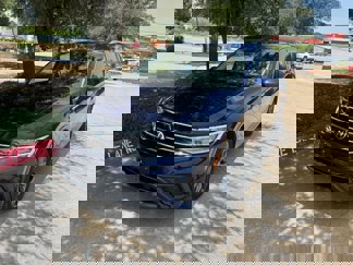 Used 2022 Volkswagen Tiguan SE image 1