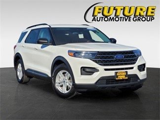 Used 2023 Ford Explorer XLT image 1