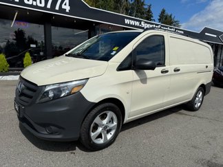 Used 2021 Mercedes-Benz Metris image 1