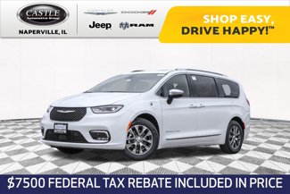 New 2025 Chrysler Pacifica Pinnacle image 1